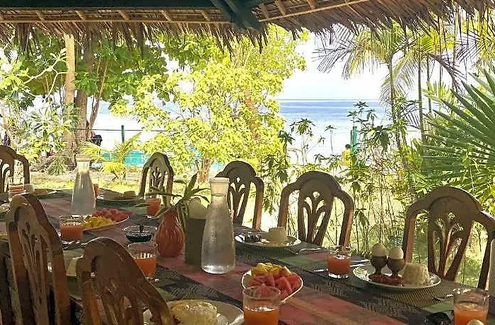 Ravenala Hotel