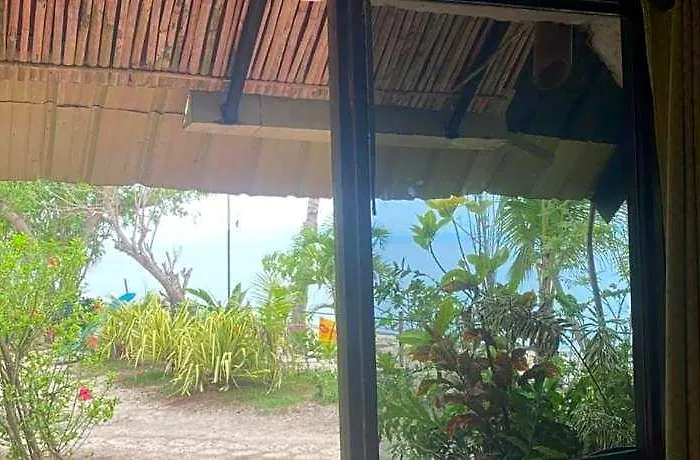 Hotel Ravenala 3*
